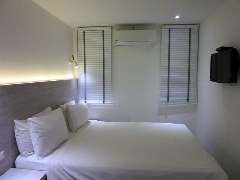 Urban House Hotel Bangkok Exterior photo